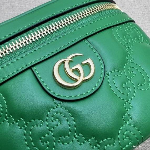First bag ru GG bag Matelassé mini handle top GUCCI 0709